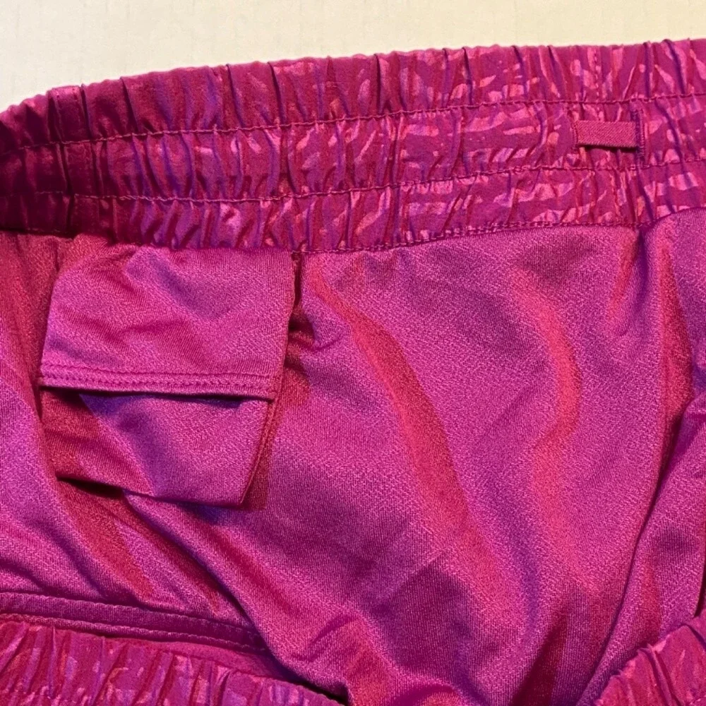 Athleta Women 4